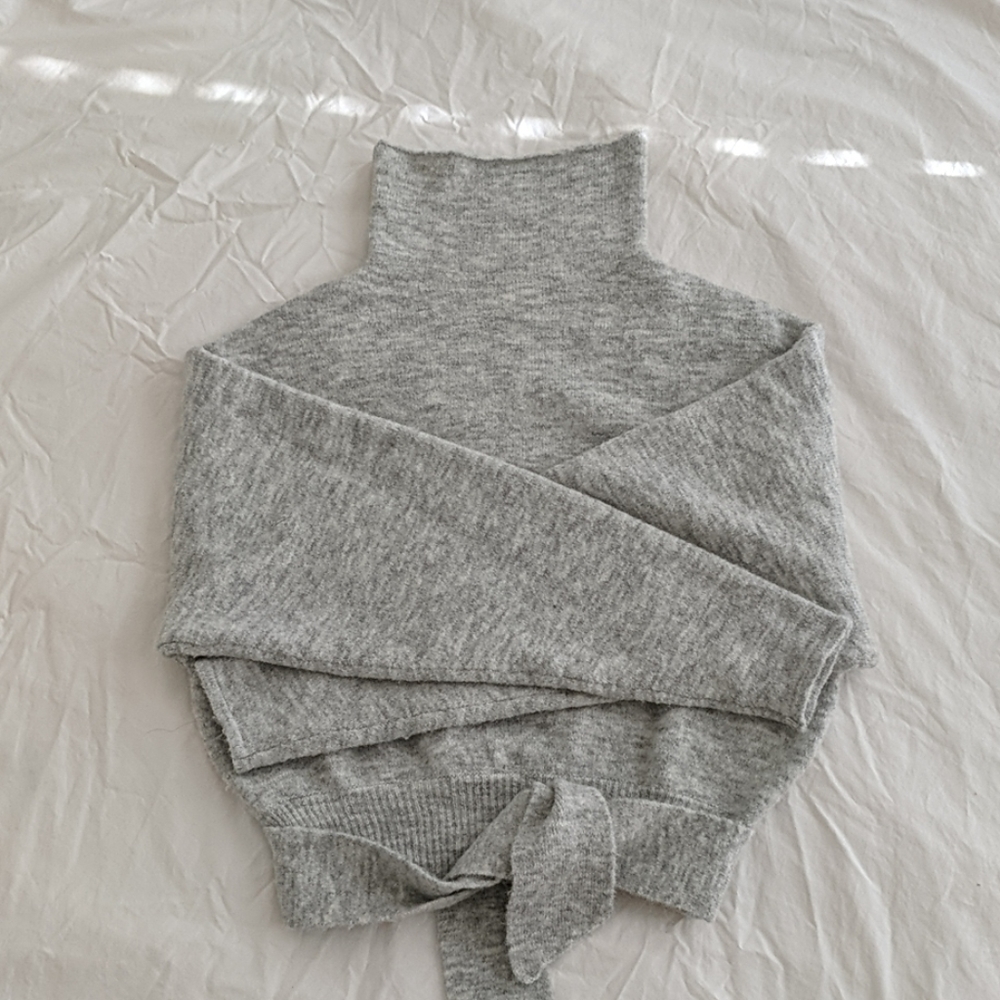 Aritzia Wilfred Lorin Sweater